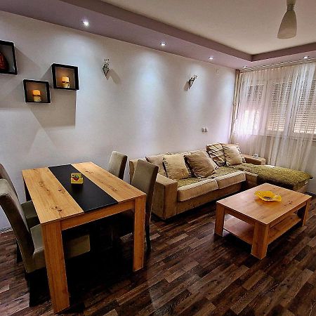 T&A Apartman Paraćin Kültér fotó