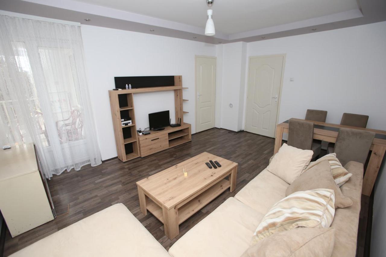 T&A Apartman Paraćin Kültér fotó