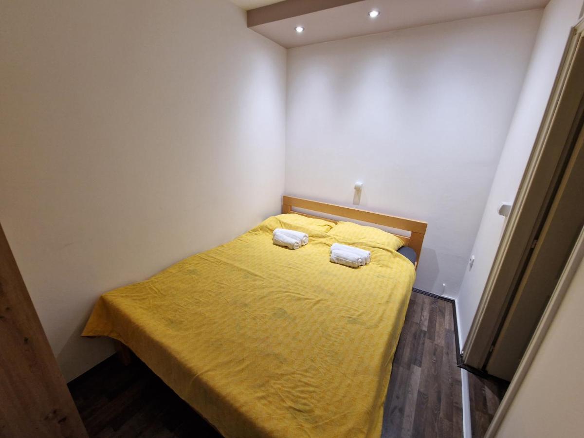 T&A Apartman Paraćin Kültér fotó